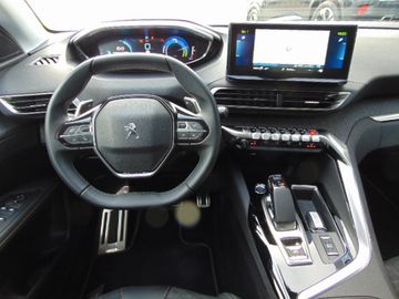 Bild 11 Peugeot 3008 Hybrid 225 Roadtrip