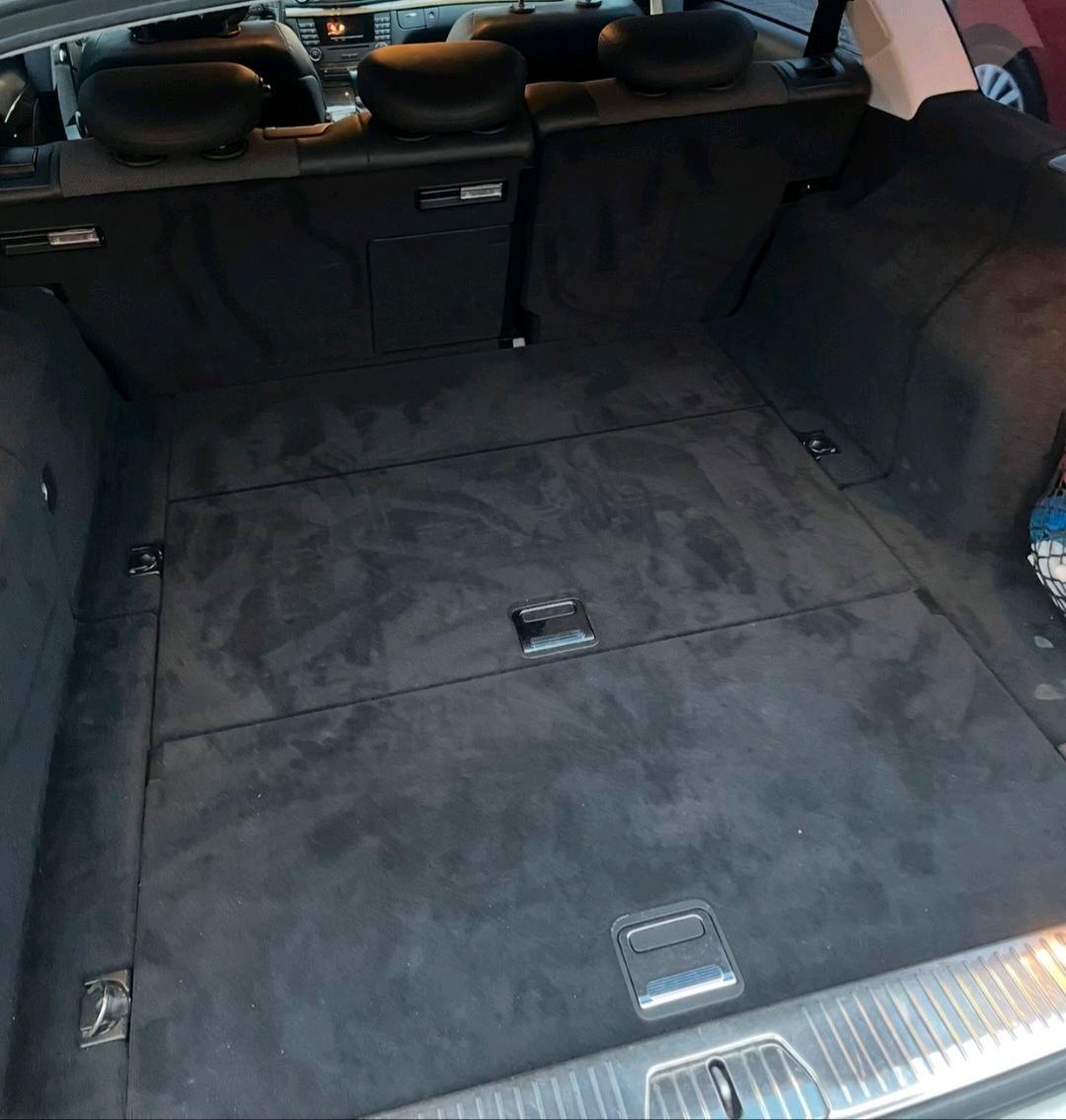 Mercedes-Benz E200 2008 — photo 9