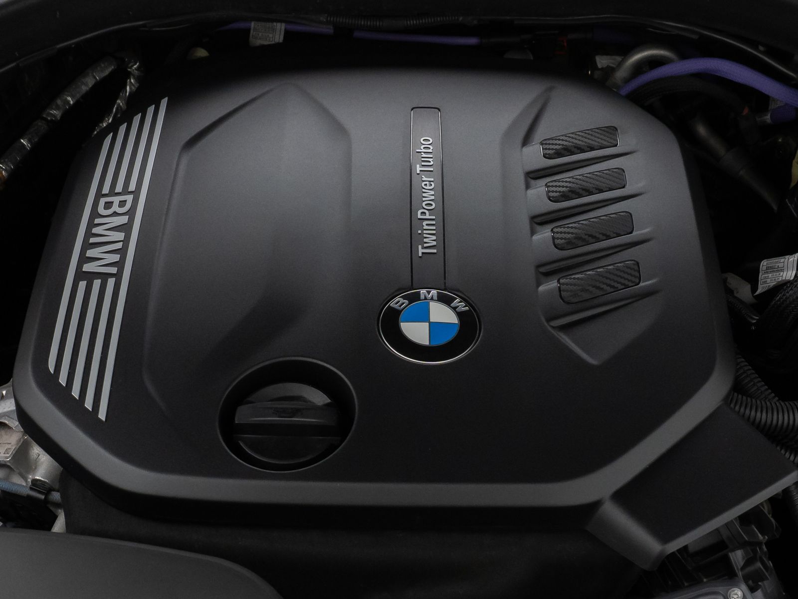 Fahrzeugabbildung BMW 320d SportLine Panorama DAB HiFi Stop&Go Komfort