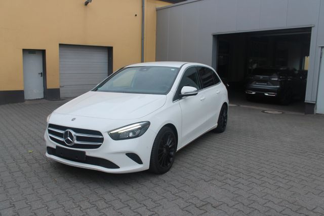 MERCEDES-BENZ B 180 Navi*MBUX*LED*PDC*18"Alu+Allwetter