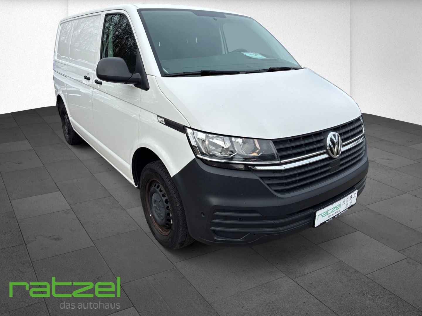 Fahrzeugabbildung Volkswagen T6.1 Kasten KR 2.0 TDI AHK DAB Parklenkass. Notb