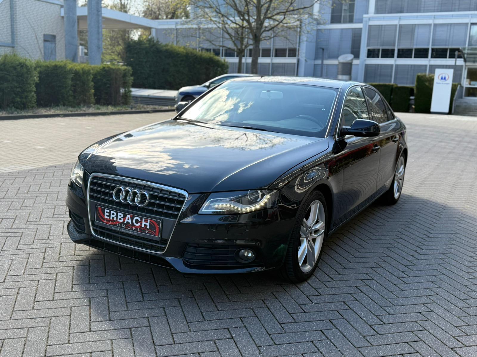 Audi A4 *1.Hand*Scheckheft*Xenon*Sitzheizung*Tempomat