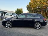 Opel Astra Sports Tourer 1.6 Turbo Tempomat. - Opel Astra aus 2011: Turbo