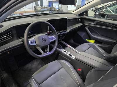 Passat Variant 1.5 eTSI DSG BUSINESS LED+AHK+APP
