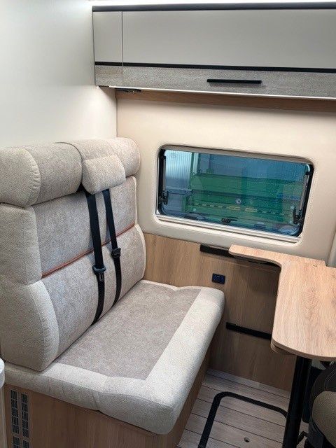 Fahrzeugabbildung Forster Vantasy V 636 EB Vibe Edition *Autom.*Markise*RF