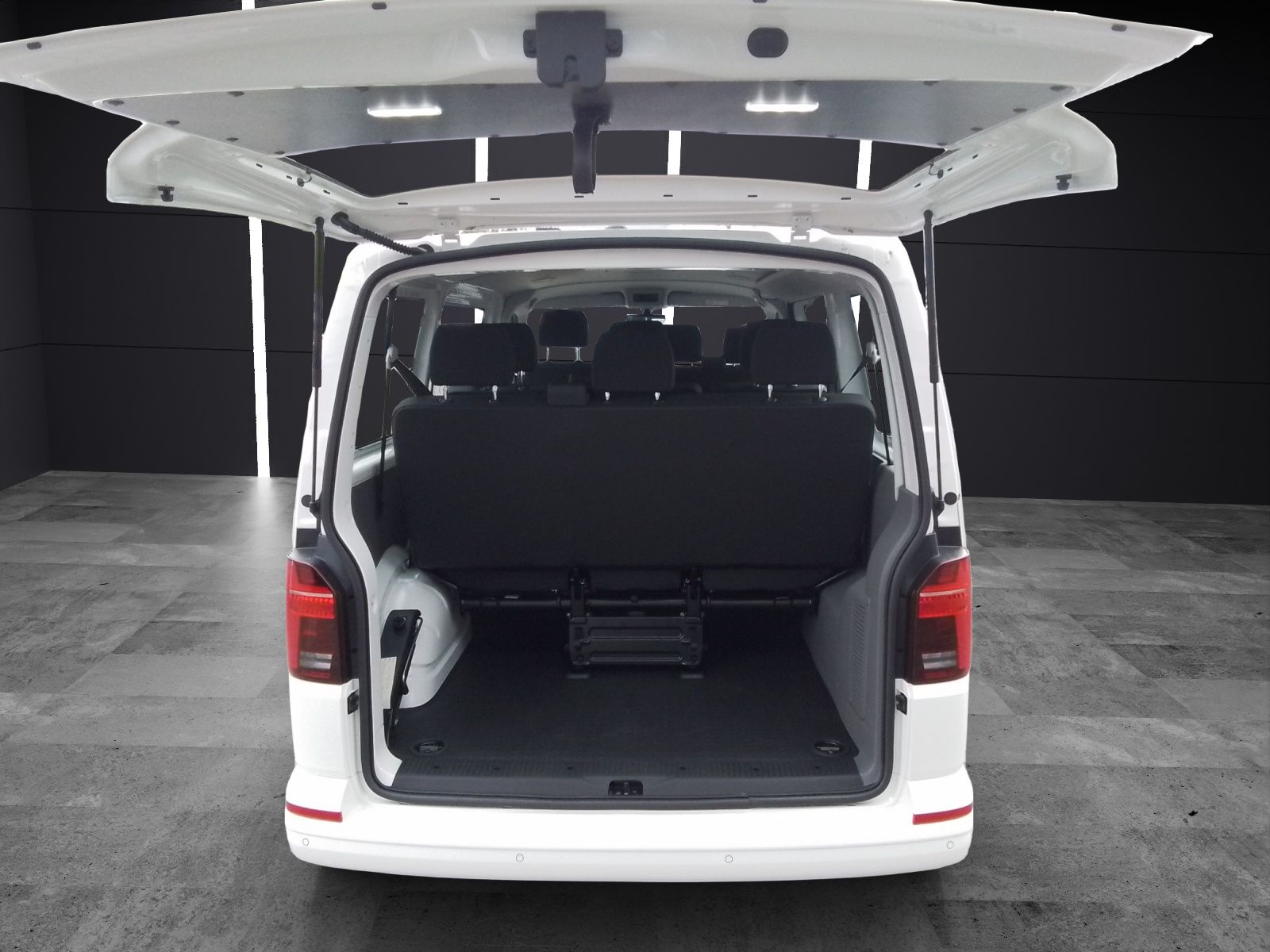 Fahrzeugabbildung Volkswagen T6 Kombi T6.1 TDI 9-Sitzer LED VORB. AHK KLIMA