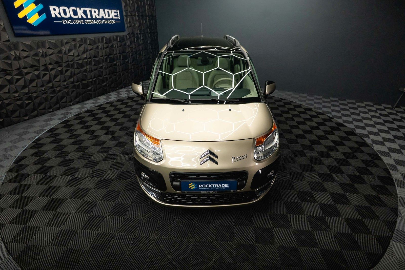 Fahrzeugabbildung Citroën C3 Picasso Exclusive Black Paket *1.Hand*Pano*