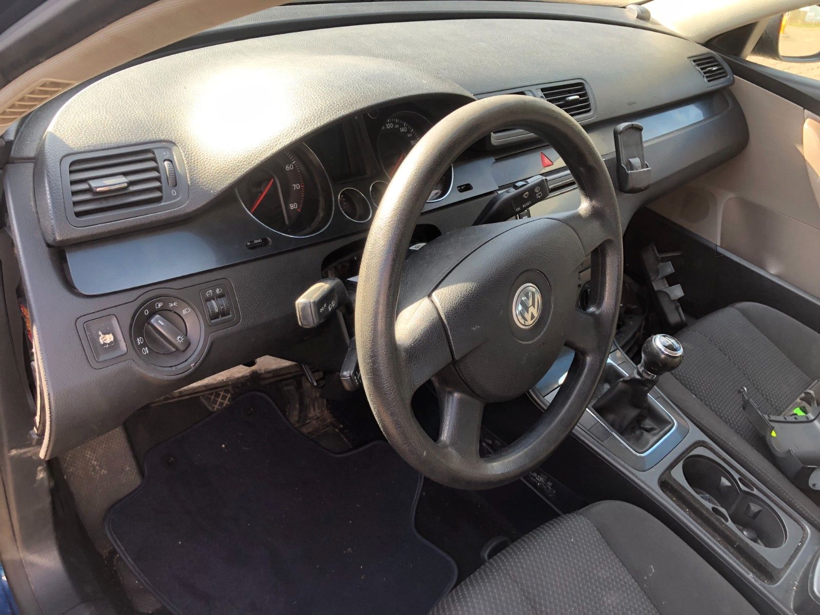 Fahrzeugabbildung Volkswagen Passat Variant Trendline Wasserschaden