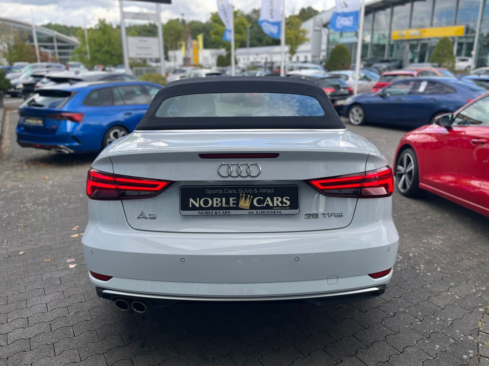 Fahrzeugabbildung Audi A3 Cabriolet Sport 35 TFSI S tronic AHK NAVI LED