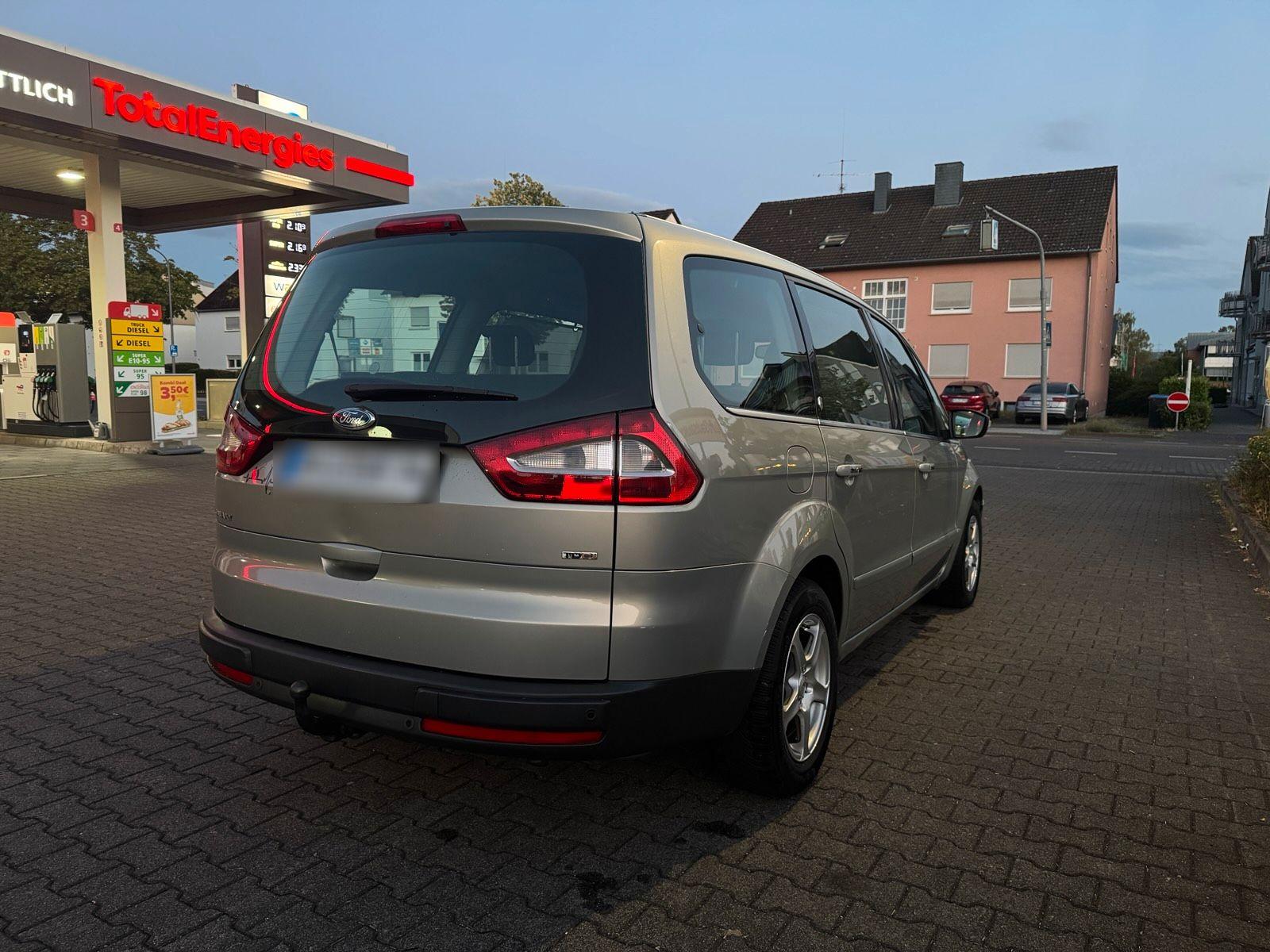 Ford Galaxy 2009 — engine 175 HP (129kW)