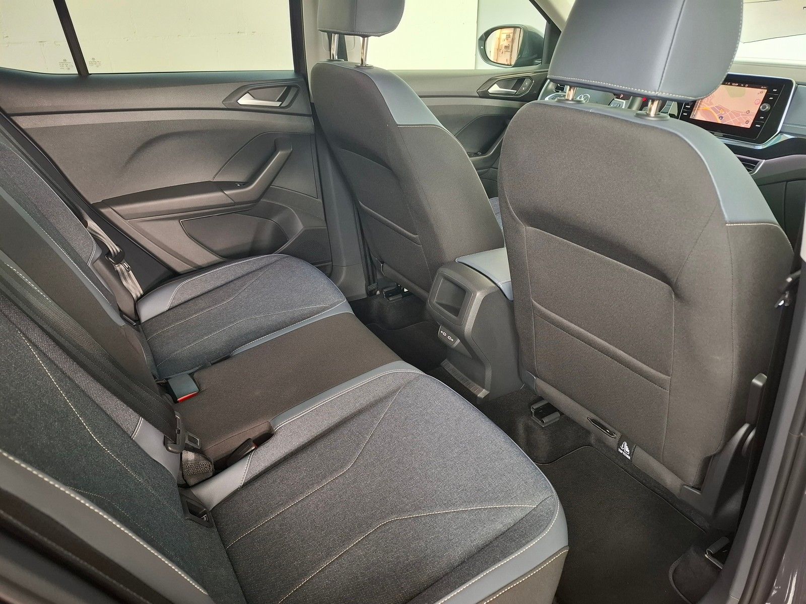 Fahrzeugabbildung Volkswagen T-Cross 1.0 TSI 85 Style DSG + AHK-IQ.Light+ACC