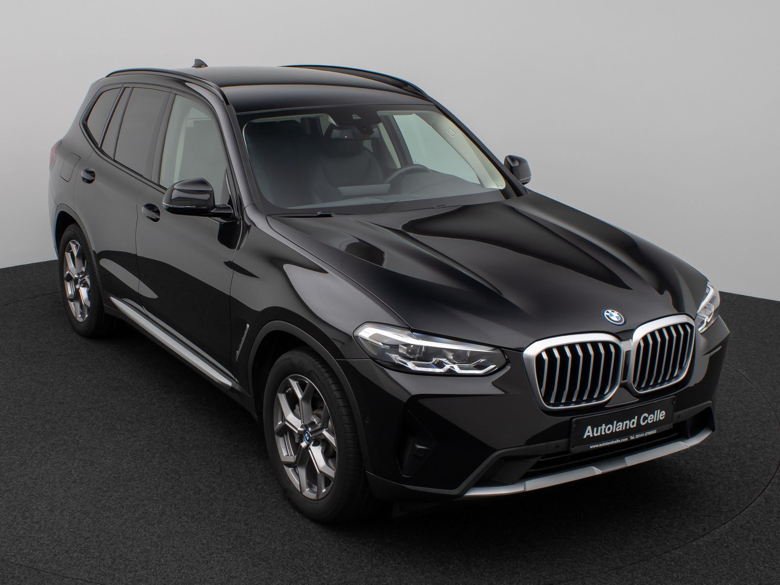 Fahrzeugabbildung BMW X3 xD30e Kamera DAB HiFi Komfort MSport 19Zoll