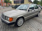 Mercedes-Benz 190E 2.0 Limousine*AUT.*H-KENNZEICHEN*KLIMA* - Mercedes-Benz 190 Gebrauchtwagen in Berlin