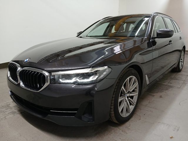 BMW 530d xDrive*NP:82.000EUR*LC-Prof,Dr.Ass Pro,360°