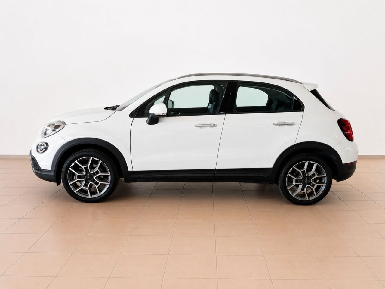Fiat 500X 1.3 T4 150 CV DCT Cross imagem 2