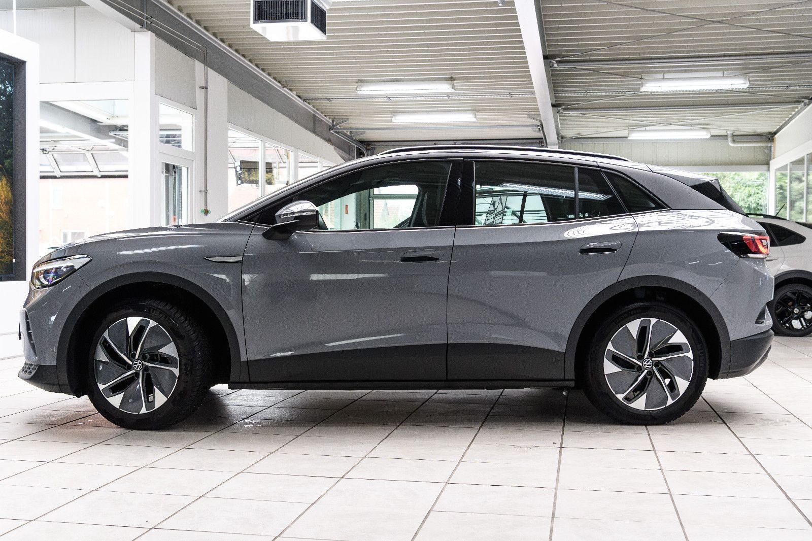 Fahrzeugabbildung Volkswagen ID.4 Pure Performance LED+NAVI+APP+GJ-REIFEN
