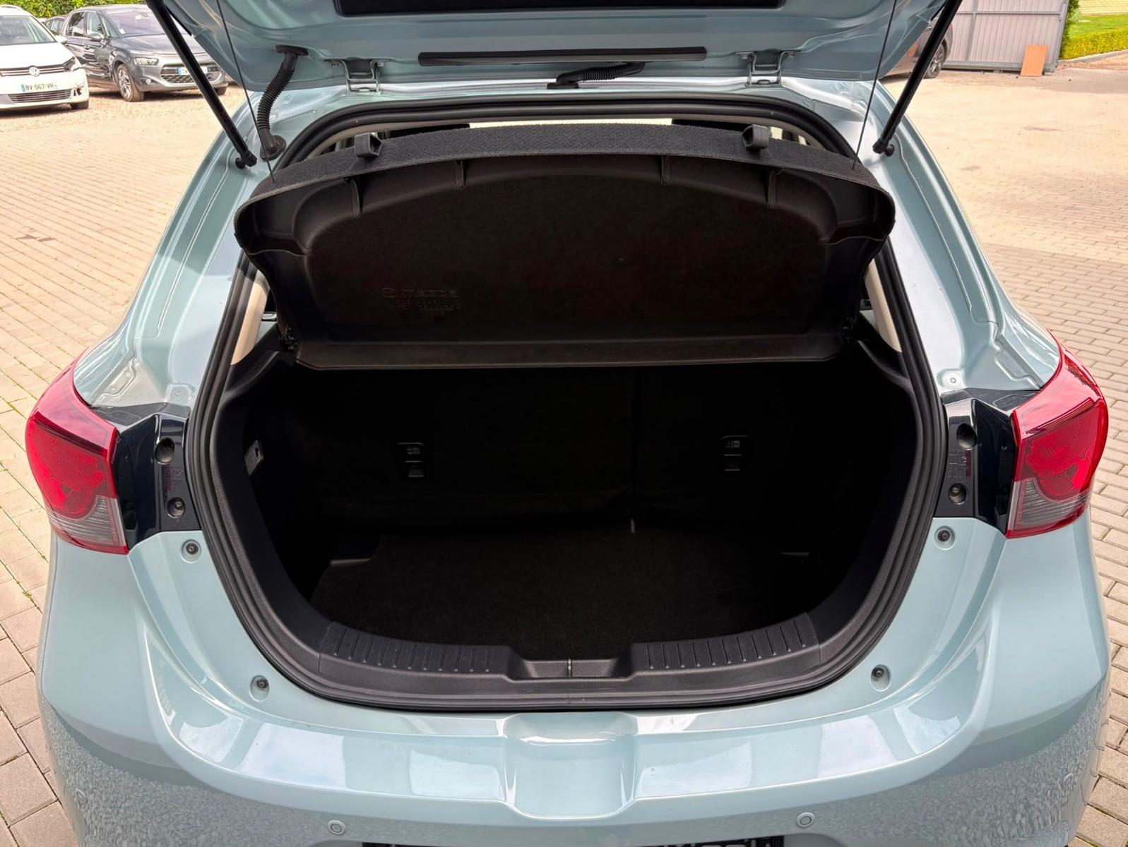 Mazda 2 SKYACTIV-G 75 Center-Line