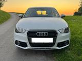 Audi A1 Sportback TFSI 85 PS Schaltgetr. SHZ,Navi,PDC - Audi A1: Limousine