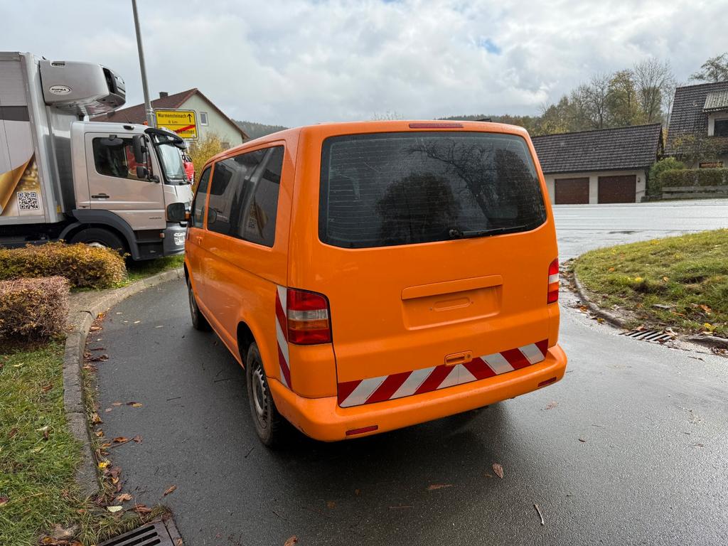 Volkswagen T5 Kombi