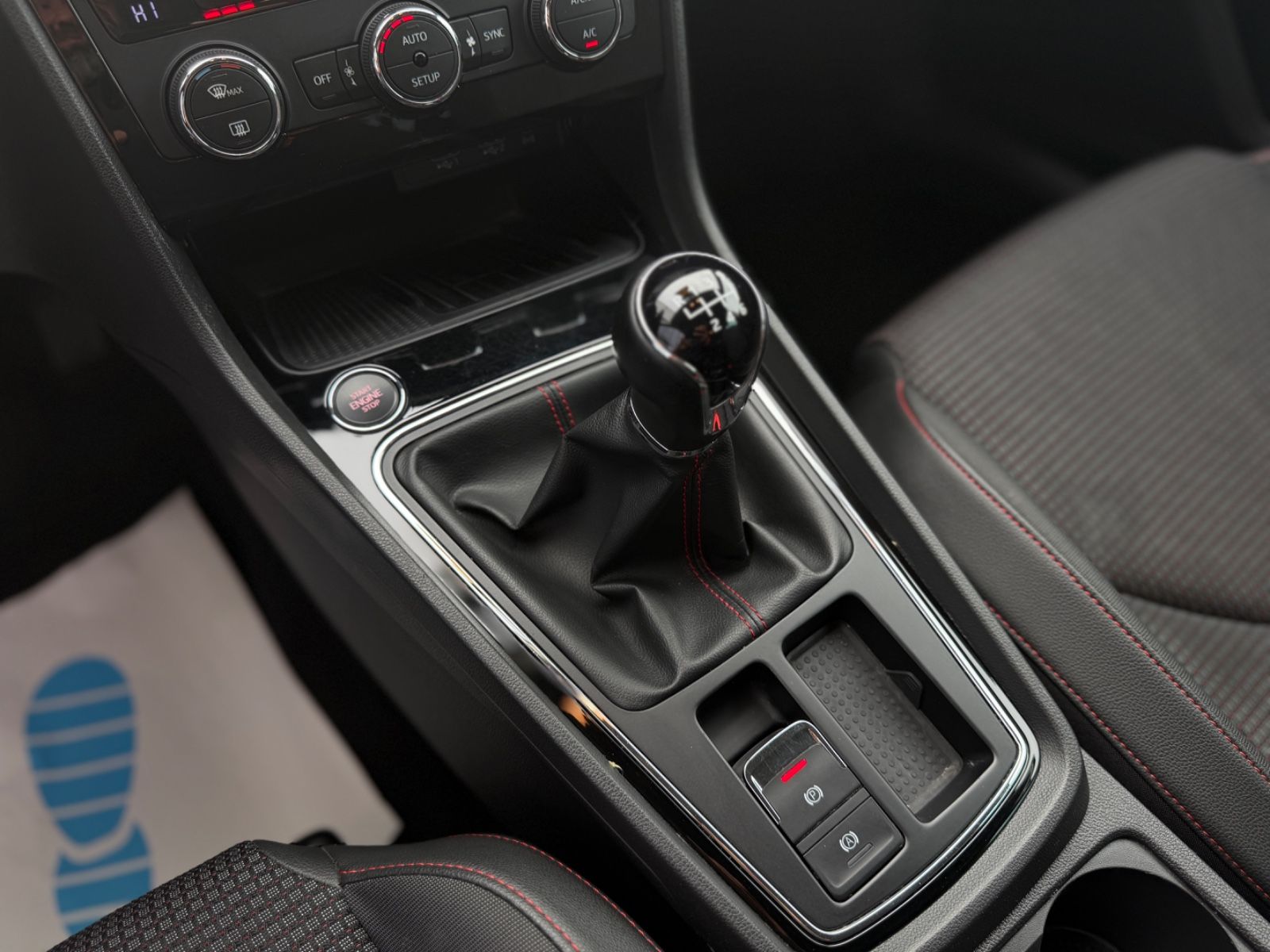 Leon ST FR Navi LED Kamera