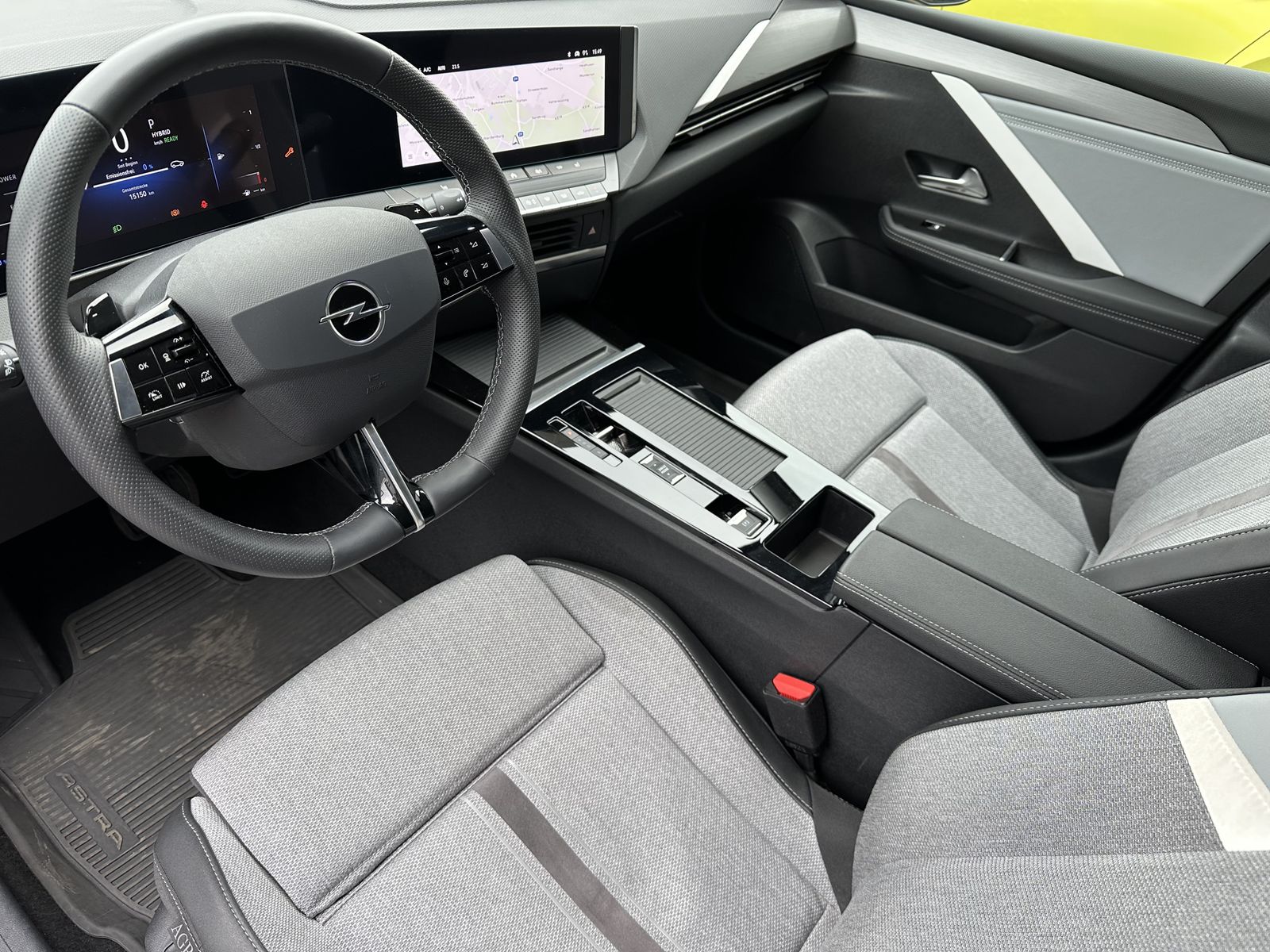 Fahrzeugabbildung Opel Astra SpT 1.6 Hybrid Elegance NAV+LED+ACC+180°