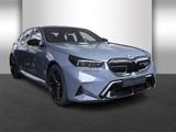 BMW M5 Plug-In Hybrid xDrive M Drivers Package 0,5% - BMW M5 Neuwagen in Essen