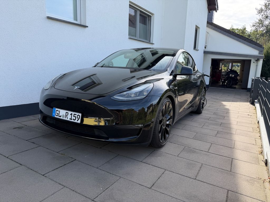 Image of Tesla Model Y