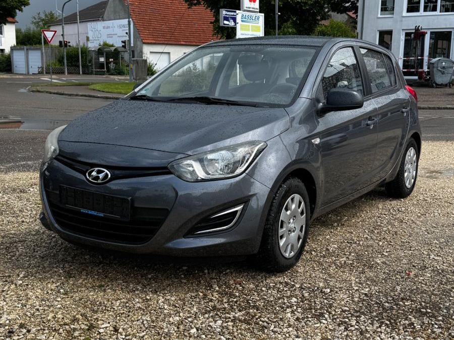 Hyundai i20 FIFA World Cup Edition *Tüv, Klima, 8fach*