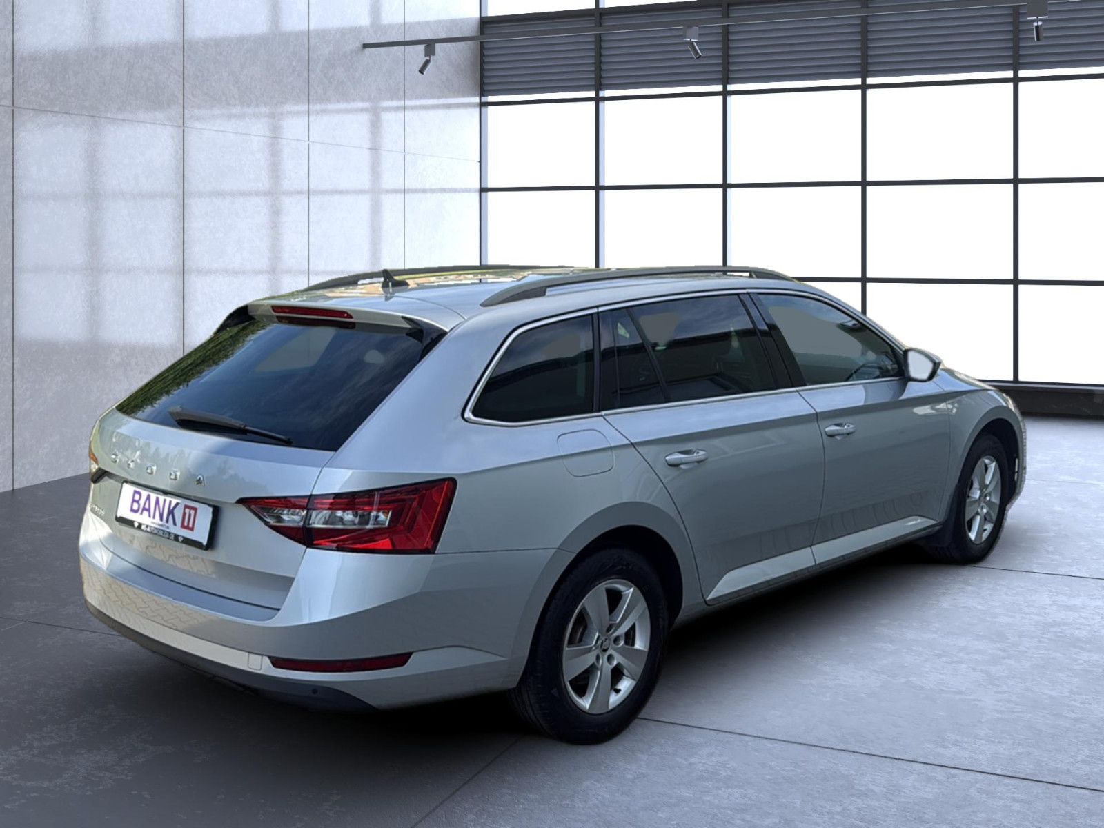 Fahrzeugabbildung SKODA Superb Combi / 1 Hd. unfallfrei