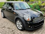 MINI Cooper Cooper - MINI Cooper in Freiburg