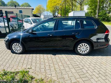 Volkswagen Golf - 6