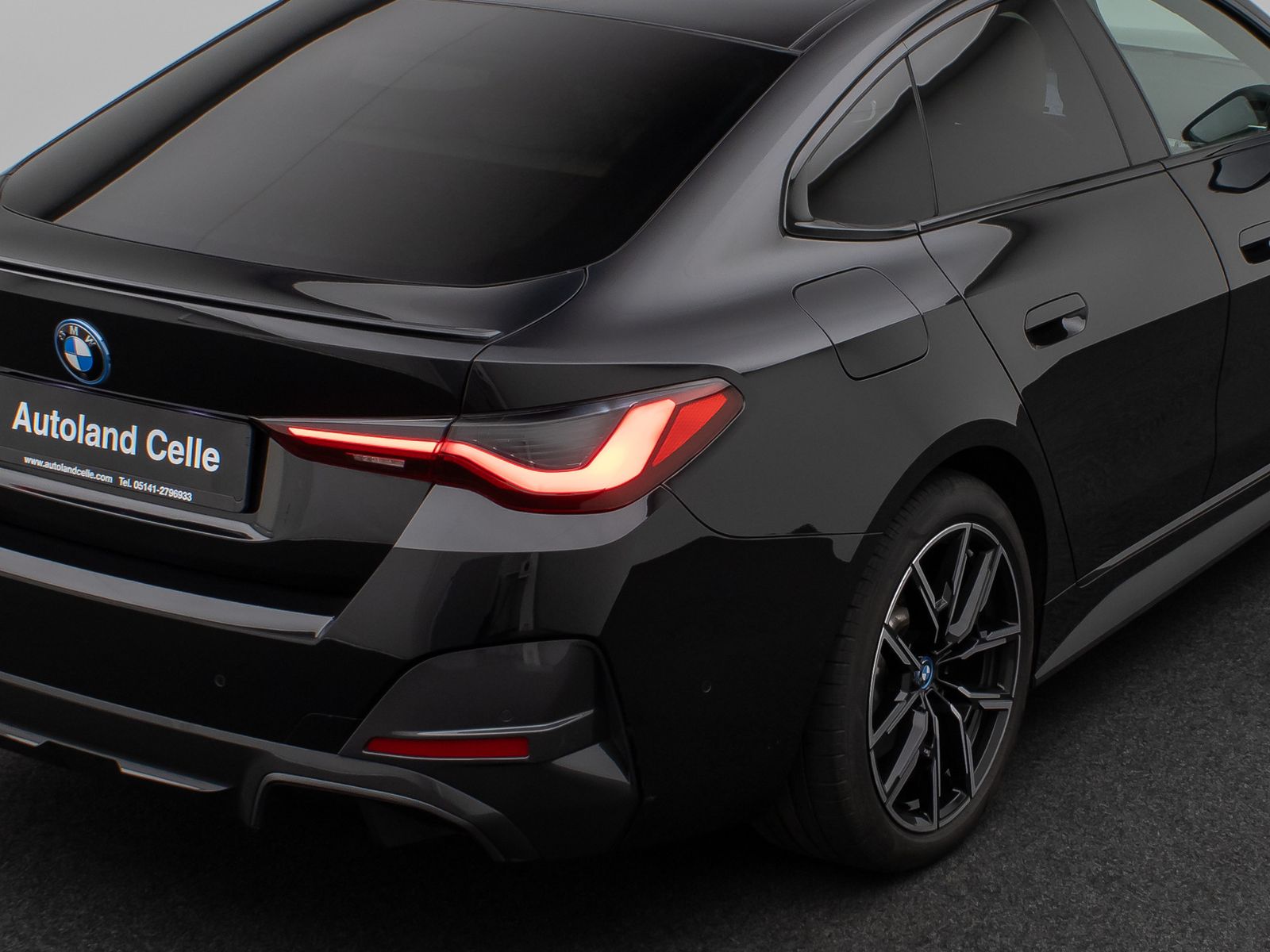 Fahrzeugabbildung BMW i4 eD40 Gran Coupè M Sport Kamera DAB H/K 19Zoll