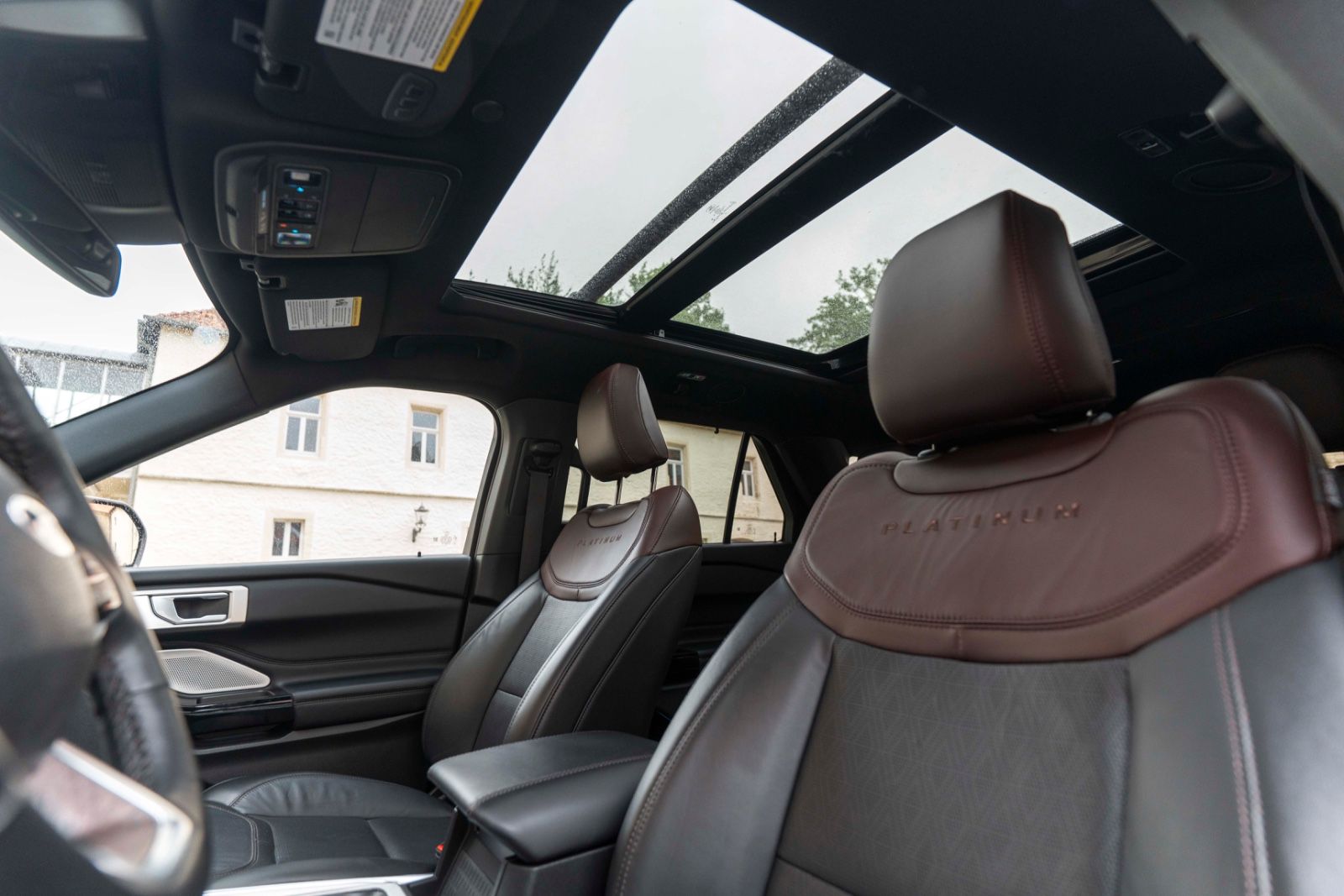 Fahrzeugabbildung Ford Explorer 3.0L Platinum PANO 360° B&O ACC AHK LED