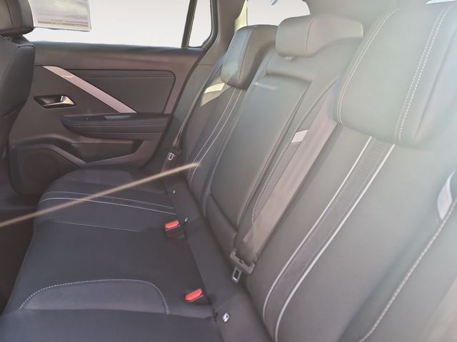Astra Sports Tourer 1.2 Turbo Automatik GS