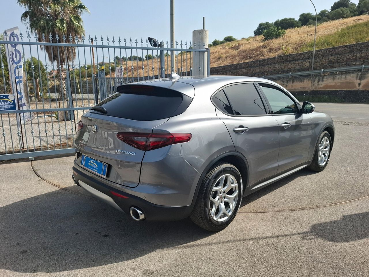 Alfa Romeo Stelvio 2.2 jtdm 160cv Anno 12-2020 imagem 2