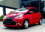 Toyota Aygo X AUTOMATIK*WENIG KM*KLIMA*KAM*SHZ*TEL*LED - Toyota Aygo (X): Rot
