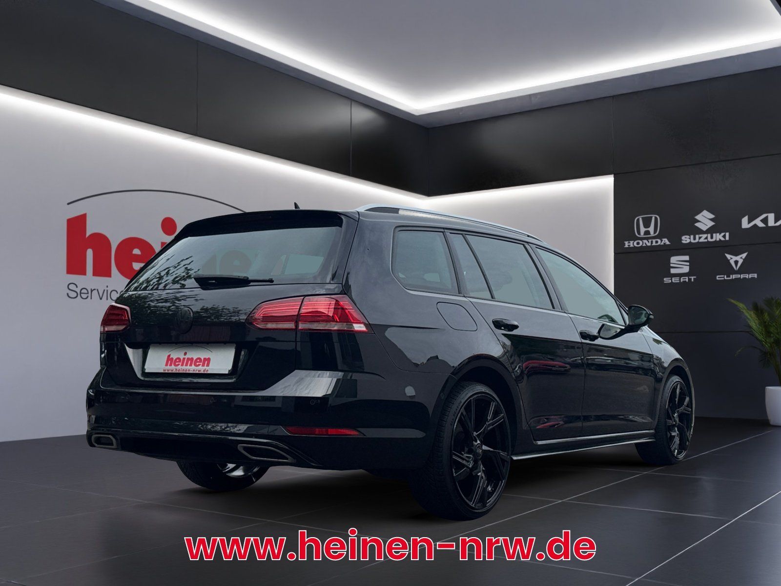 Volkswagen Golf VII Variant 2.0 TDI Comfortline R-LINE NAVI foto 4