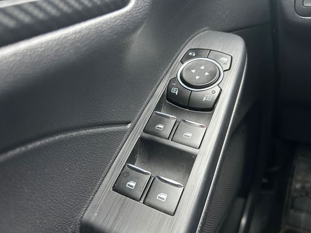 Kuga Hybrid ST-Line X*Head-Up*AHK*360°-Kamera*