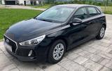 Hyundai Aufgrund Auslandsaufenthalts! Hyundai i30 ... - Hyundai i10: Hyunda