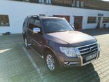Mitsubishi Pajero 3,2 DI-D 4WD Standheizg SHZ Automatik AHK - Mitsubishi Pajero mit Schiebedach
