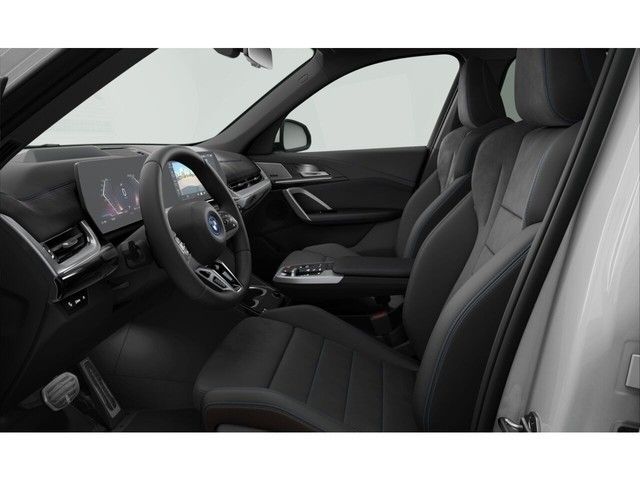 BMW iX1 xDrive30 Navi Panorama Head-Up HiFi AHK 360° foto 4