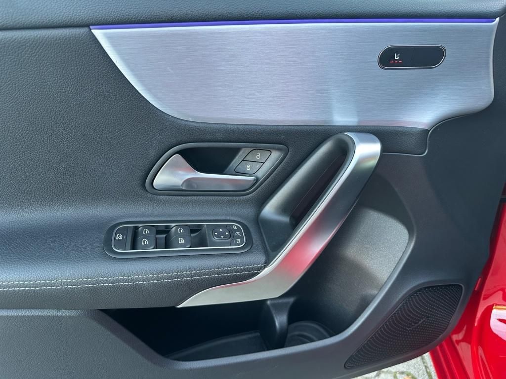 Fahrzeugabbildung Mercedes-Benz A 200 Progressive Night Totwi. Navi LED SHZ KAM