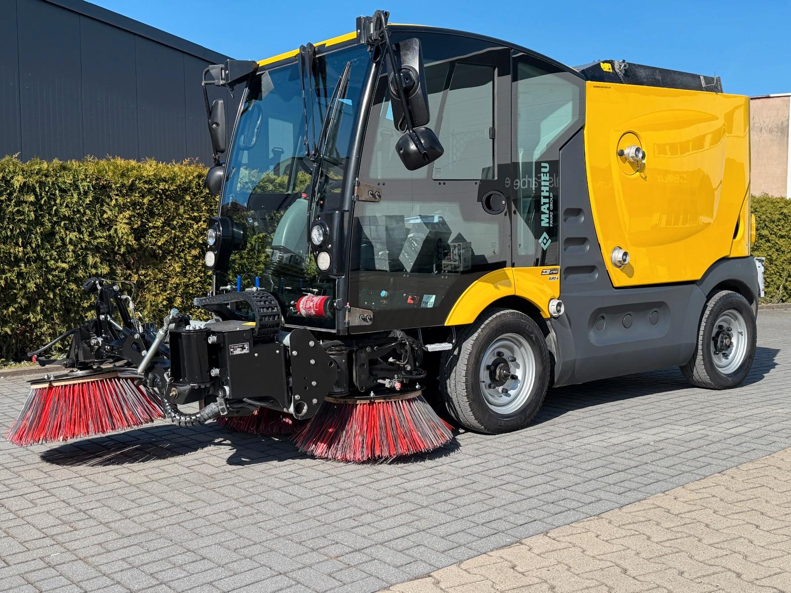 Andere MATHIEU AZURA MC210 FLEX *KEHRMASCHINE* TOP*
