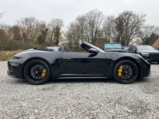 Porsche 992.2 CABRIO 4 GTS*541PS*CERAMIC*BURMESTER*LIFT*