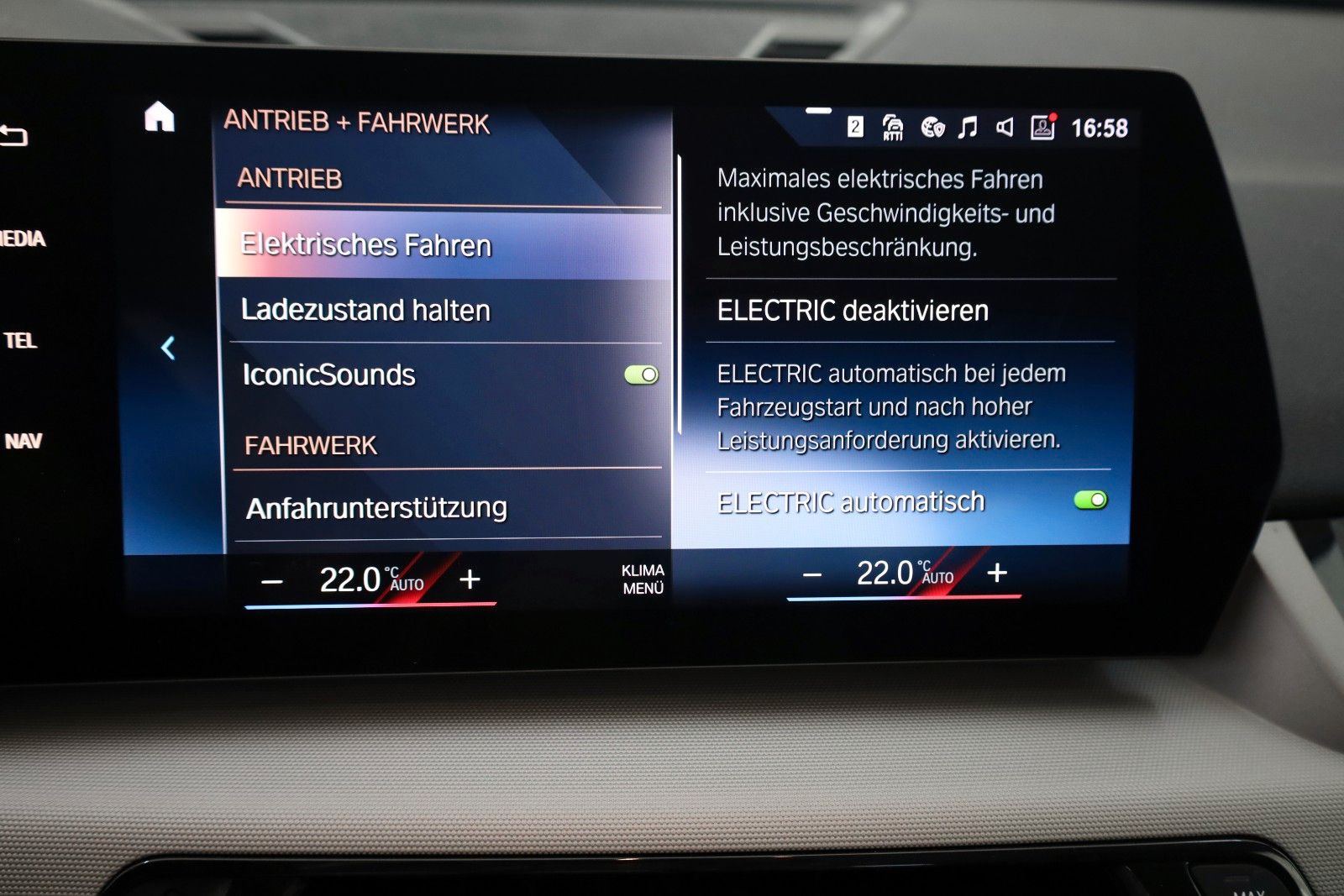 Fahrzeugabbildung BMW X1 25e xDrive Leder,Navi,LED,Kamera,ParkPak.,AHK