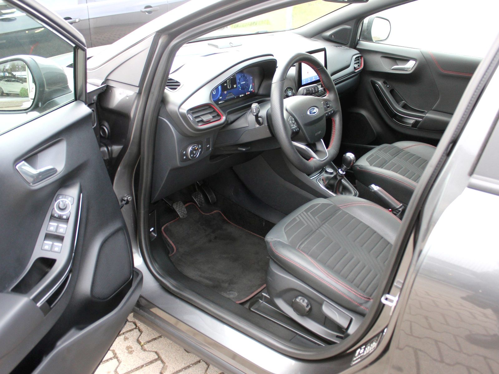 Fahrzeugabbildung Ford Puma ST-Line X 1,0 EcoBoost Mild Hybrid