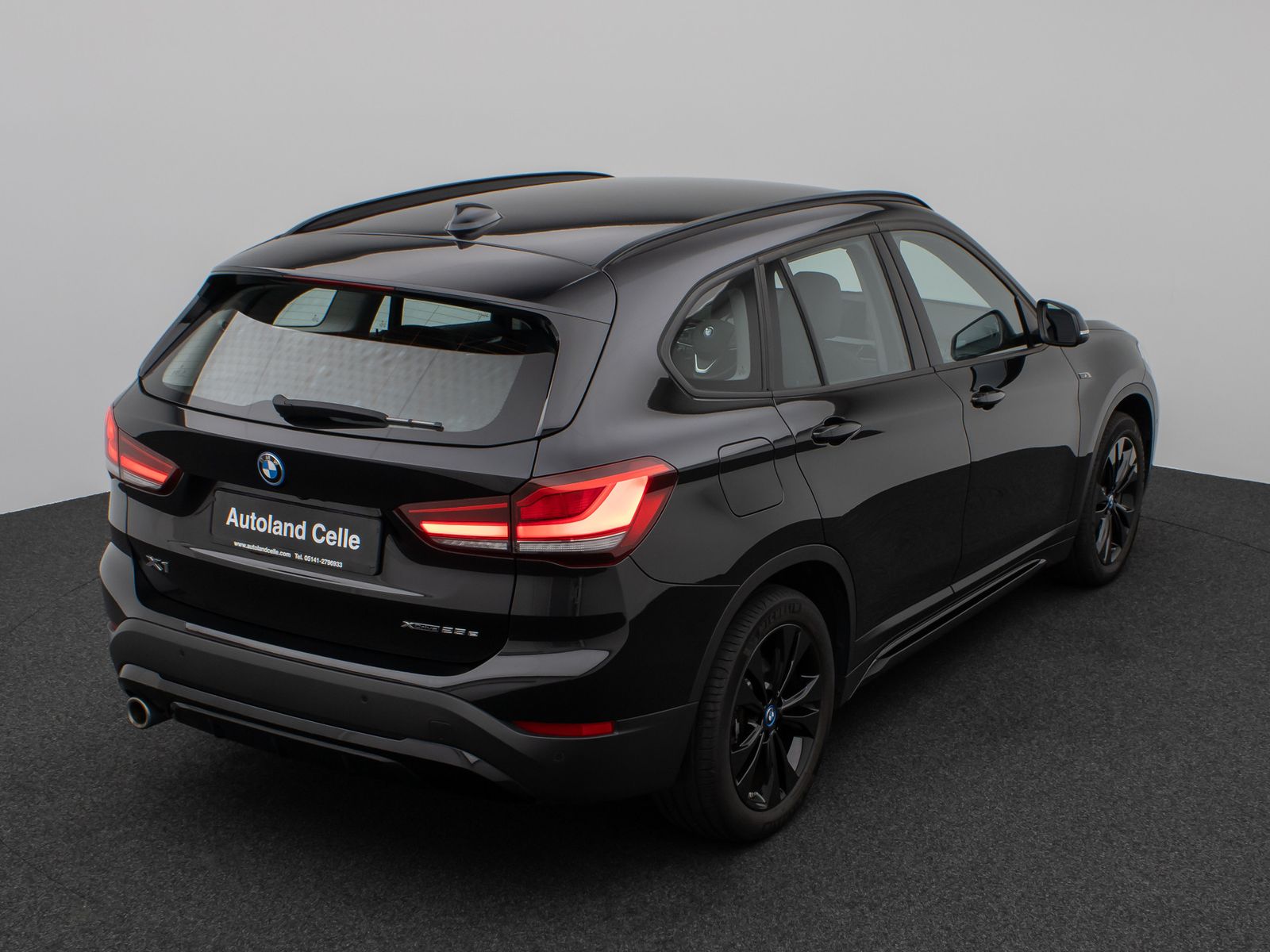 Fahrzeugabbildung BMW X1 xD25e Sport Line Kamera HUD DAB HiFi Komfort