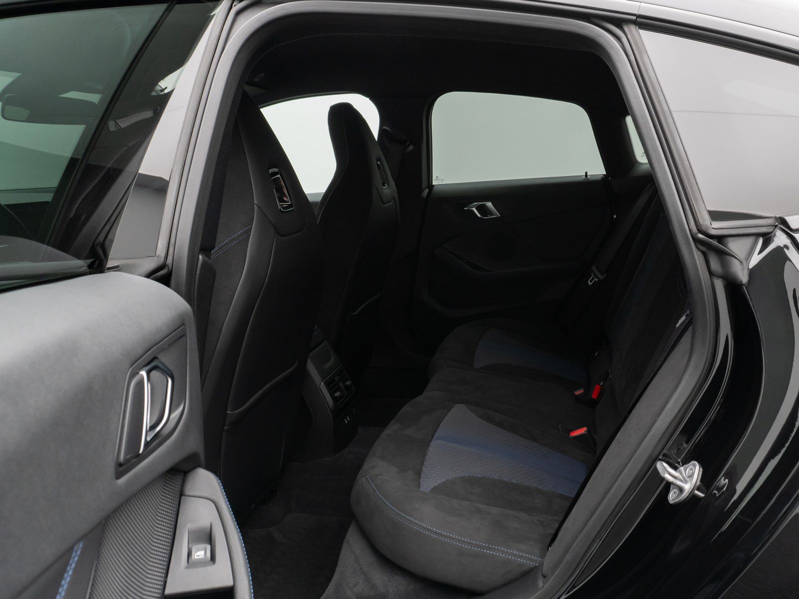 Fahrzeugabbildung BMW 220i Gran Coupé M Sport Kamera DAB HiFi 19Zoll