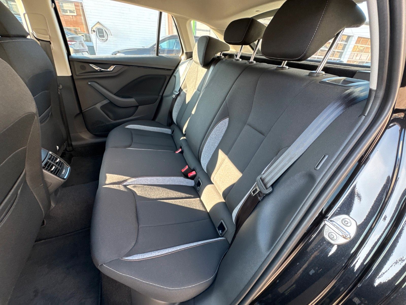 Fahrzeugabbildung SKODA SCALA SELECTION ACC LED SMARTLINK