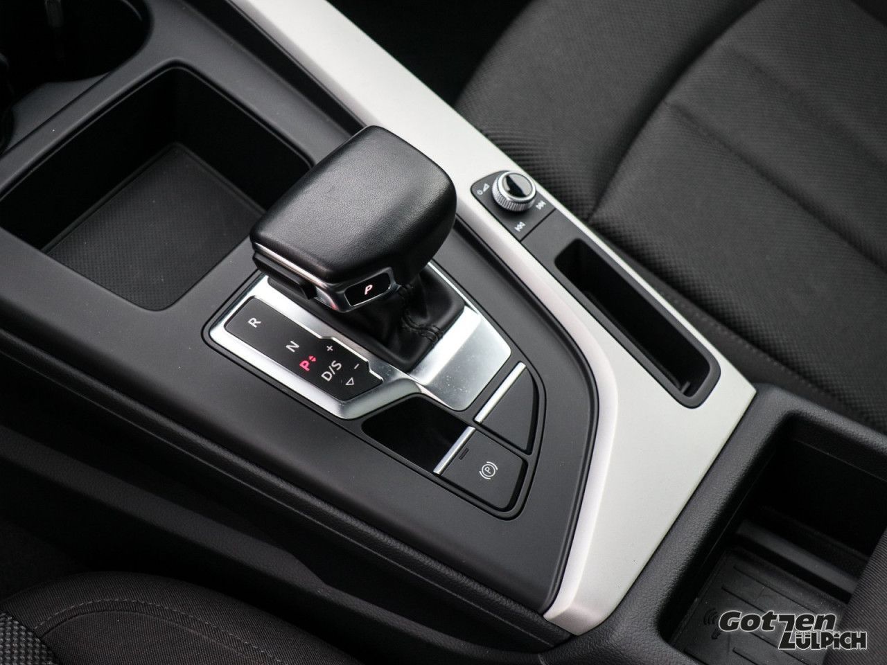 Fahrzeugabbildung Audi A4 Avant 35 TDI advanced SD Lkima LED Kamera PDC